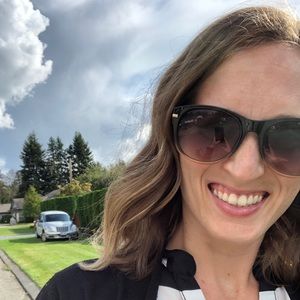 Meet your Posher, Emily